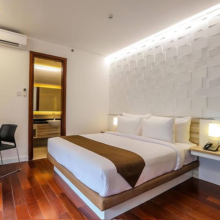 Alimar Hotel Malang Exterior foto